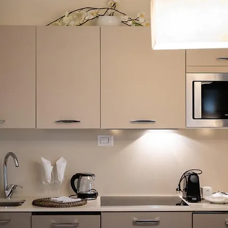 Elegant Location In - 2 Free Parking! *